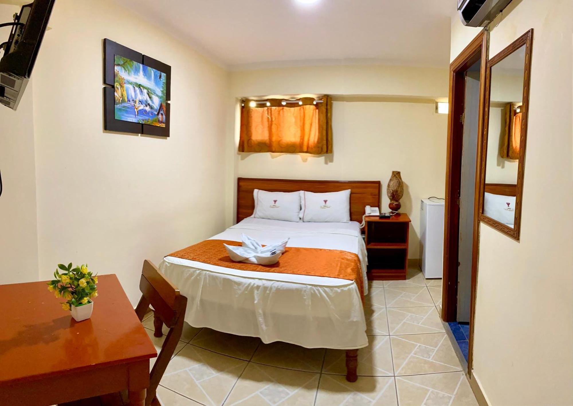 Hotel Ventura Isabel Iquitos Exterior foto